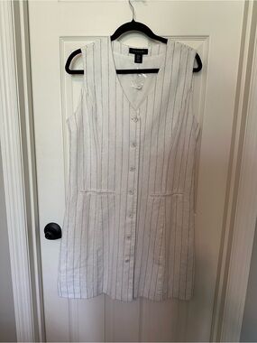 Tahari White Linen Sleeveless Pinstripe Button Dress